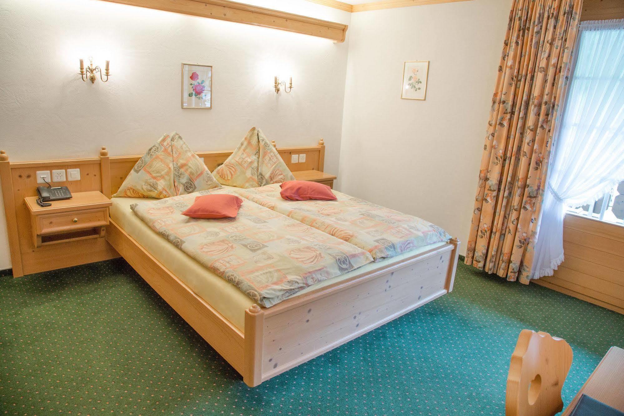 Hotel Simmenhof Lenk Eksteriør billede